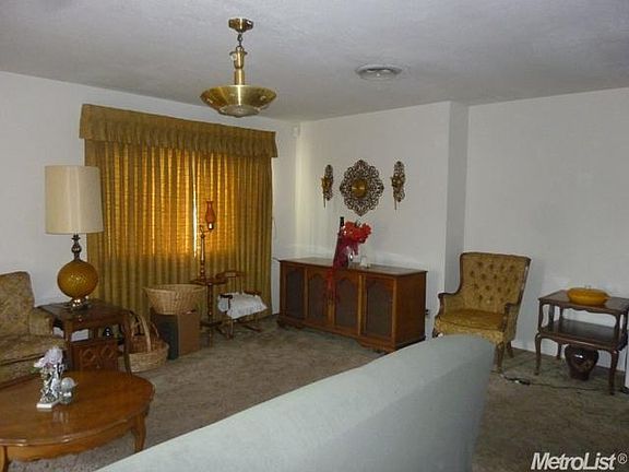 4th image of 2321 E Sonora St