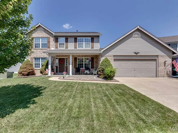 128 Coppersmith Ct, Saint Charles, MO 63301