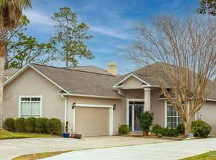 1120 Willowood Cir, Gulf Breeze, FL 32563