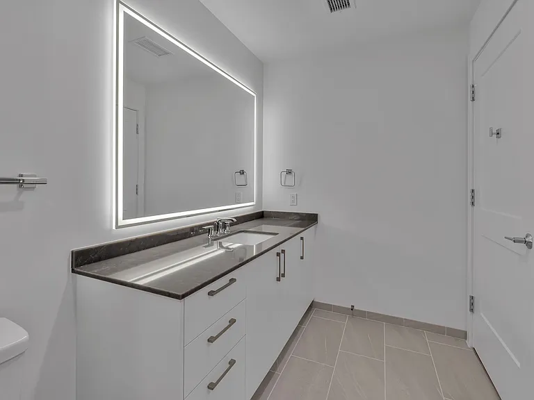 1212 Demonbreun St #810 — Photo 18
