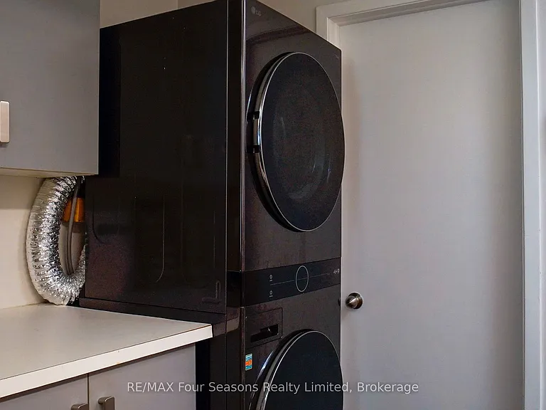 4 Trafalgar Rd #4 — Photo 18