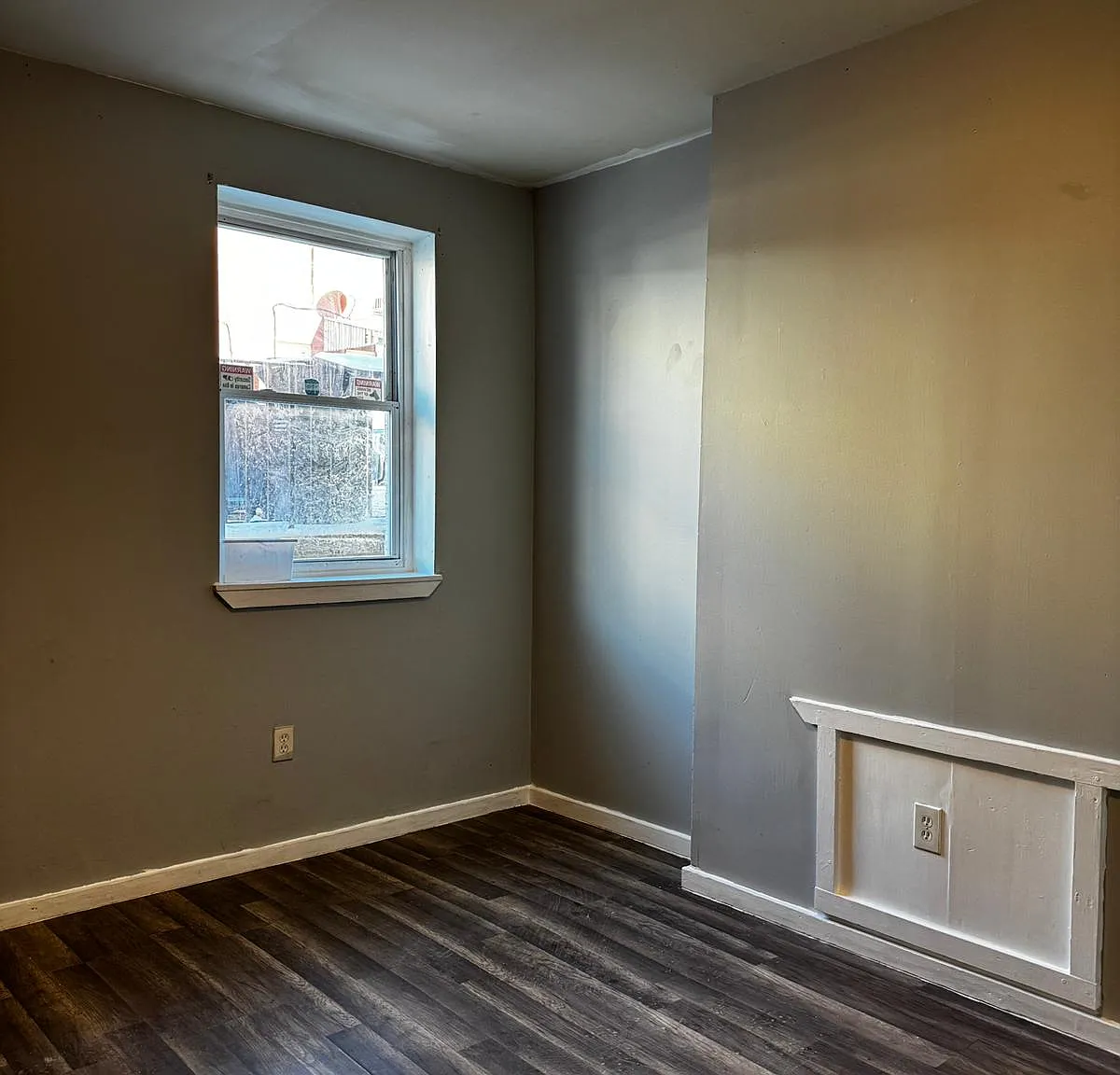 4 bed, 1.5 bath, 1518 sqft, $2,000 — Photo 4