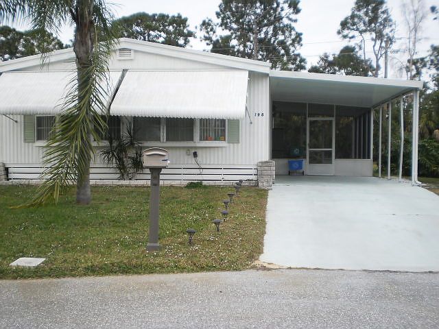 Front view of home.