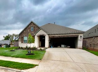 412 Smithsonian Ln, Kyle, TX 78640