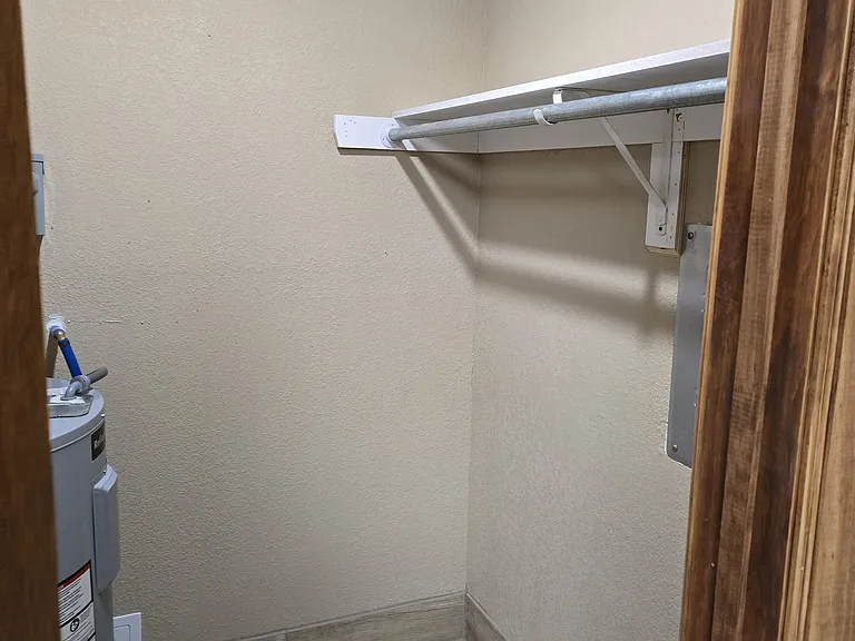 901 Ironwood St #14 — Photo 2