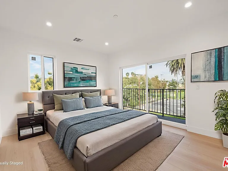 913 N Hobart Blvd #1/4 — Photo 18
