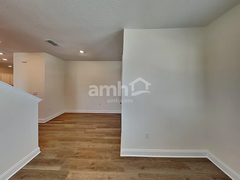3739 Center Cove Ln — Photo 7