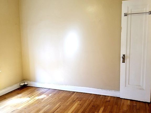 3rd image of 1521 Humboldt St APT 5