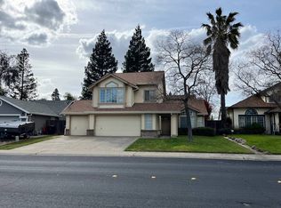 2215 Americana Dr, Roseville, CA