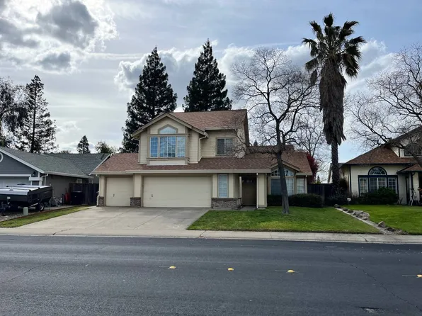 2215 Americana Dr, Roseville, CA 95747