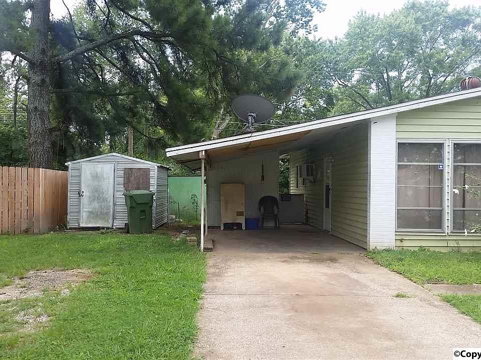2nd image of 2221 Norwood Dr NW