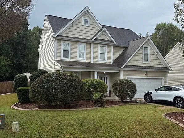 352 Collinsworth Dr, Clayton, NC 27527