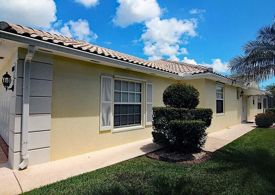 1st image of 8033 SE Peppercorn Ct
