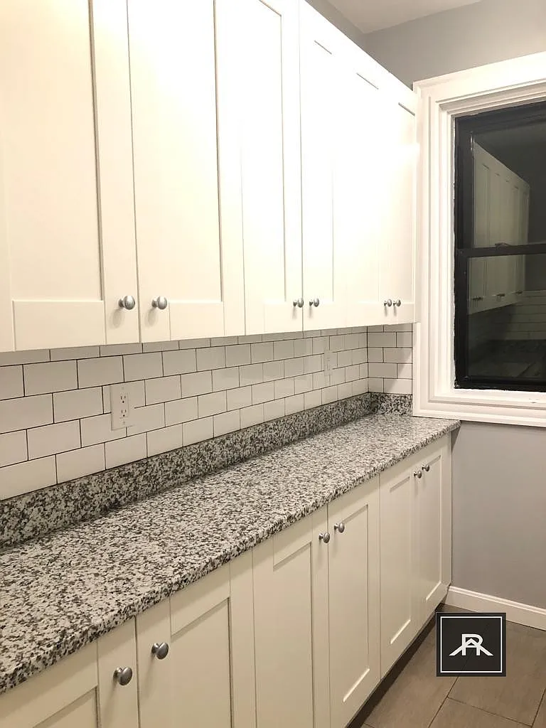 Building Photo - 63 Quint Ave #15