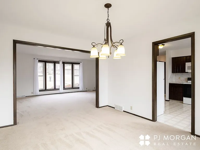 1312 S 118th St — Photo 29