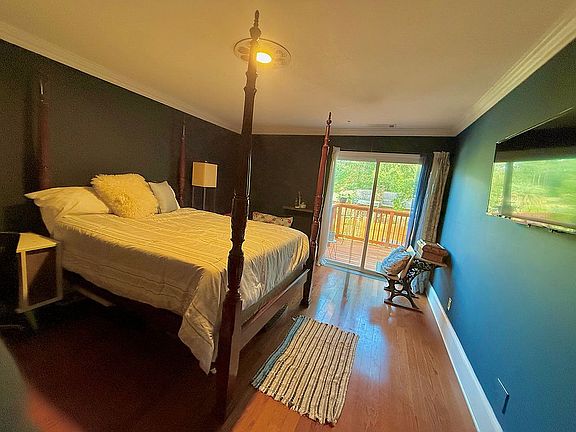 4th image of 1013 Norman Dr