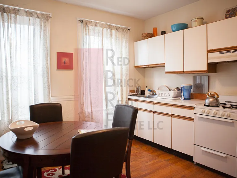 28 Anderson St #12 — Photo 4