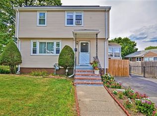 8 Meadowview Rd, Everett, MA 02149