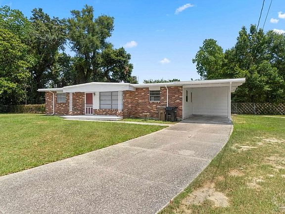 3rd image of 2130 Elaine Cir