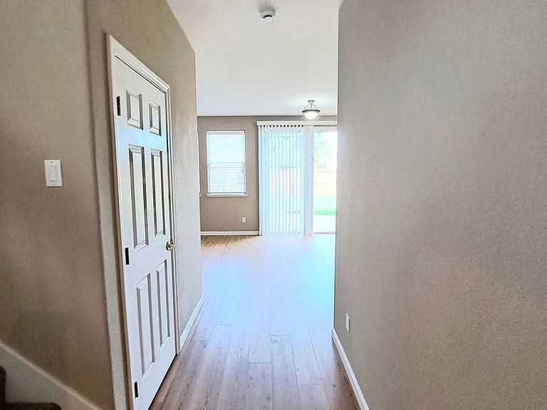 5090 Napa Shore Dr — Photo 4