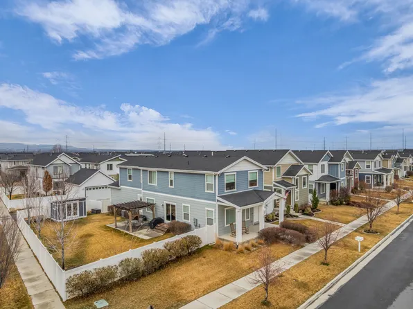 15176 S Battle Dr, Bluffdale, UT 84065