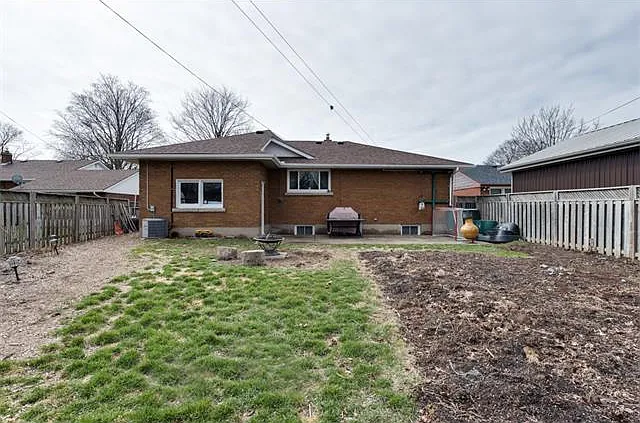 52 Woodelm Dr #ALL — Photo 15
