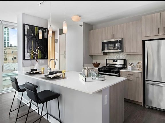 4th image of 8 Randolph Ave Unit 25