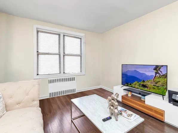 150-10 71st Avenue image 5 of 13