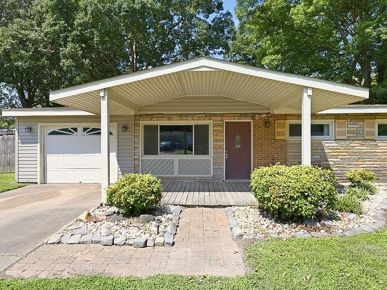 1210 Santeetlah Ave — Photo 3