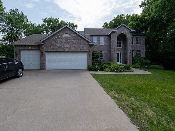 2nd image of 15016 Willa Ct