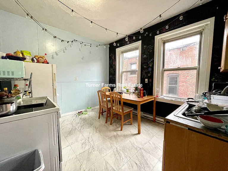 881 Huntington Ave #10 — Photo 2