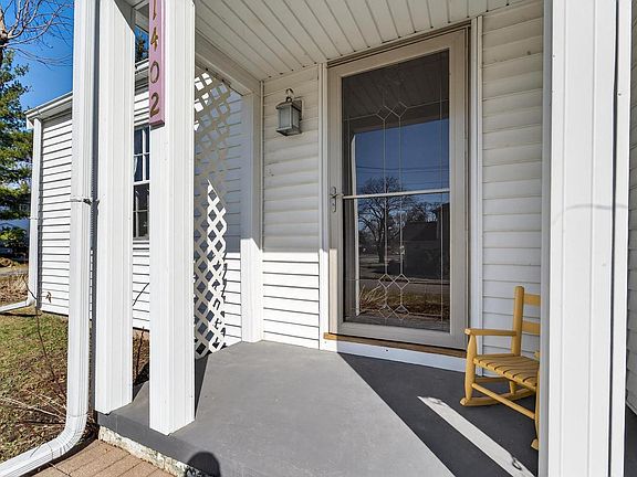 2nd image of 1402 Farragut Street