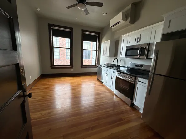 223 W 3rd St, Joplin, MO