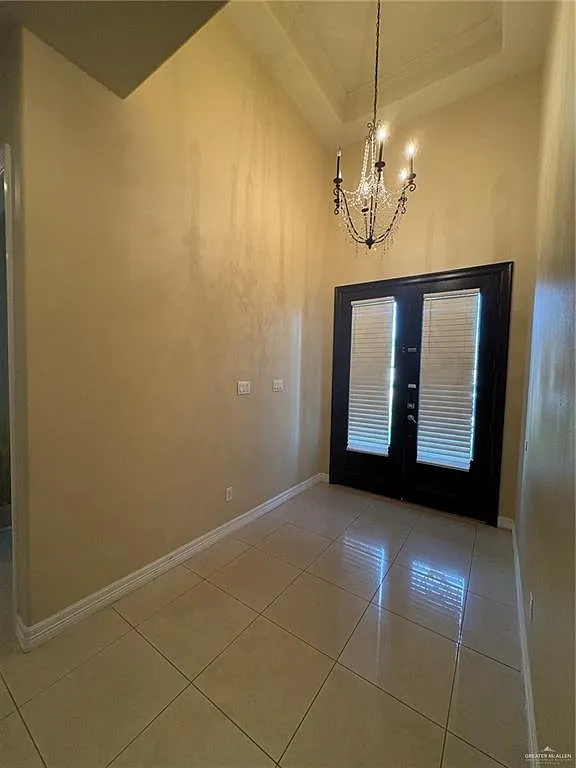 4 bed, 3.5 bath, 2315 sqft, $2,500 — Photo 2