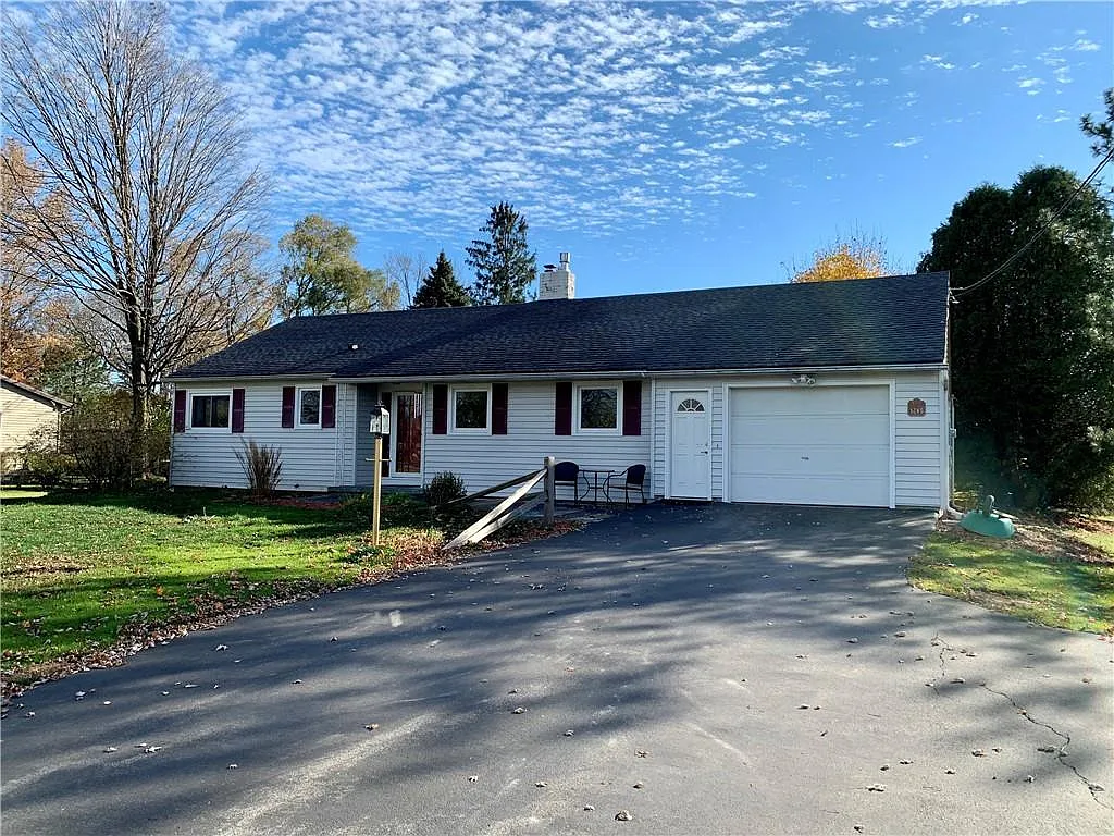 1245 West Ave photo 1