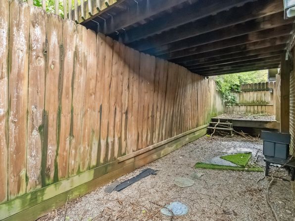 1462 Vintage Cir, Lexington, KY 40517