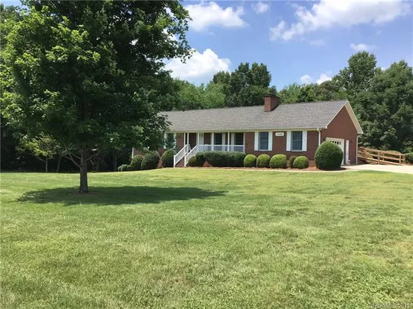 1124 Scotts Creek Rd, Statesville, NC 28625