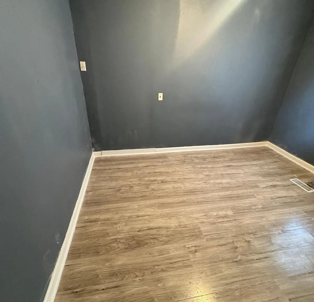 3 bed, 1200 sqft, $1,400 — Photo 2