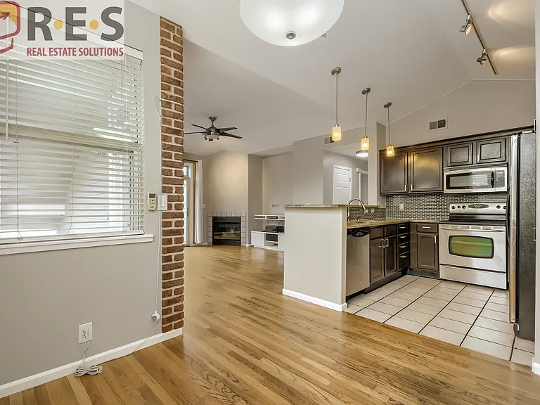 8500 E Jefferson Ave #10J — Photo 9