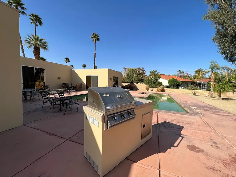 39080 Kilimanjaro Ct — Photo 48