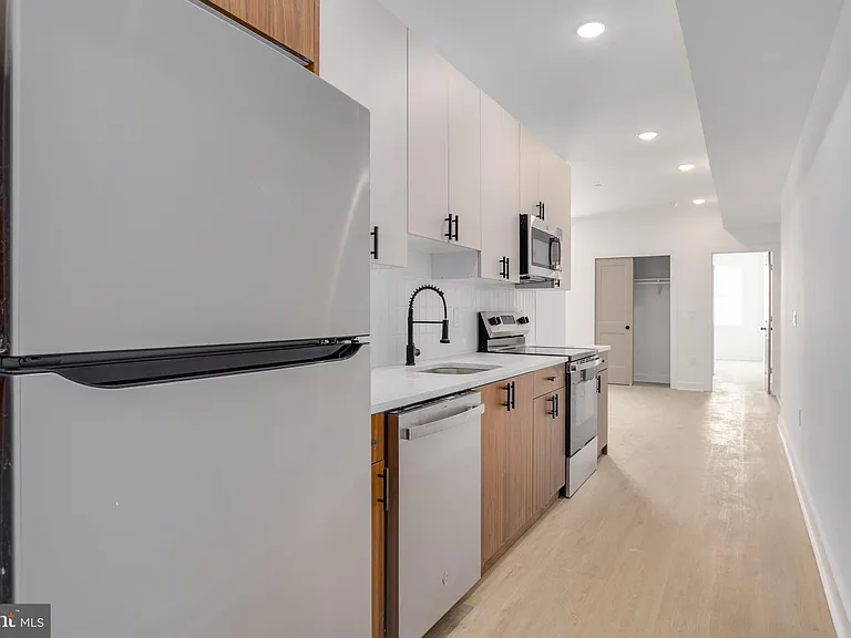 4153 Mantua Ave #3 — Photo 4