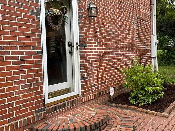 5th image of 311 Woodland Dr