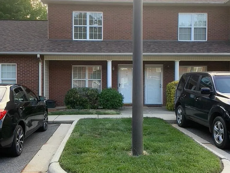 102 Brandywine Dr NE — Photo 7