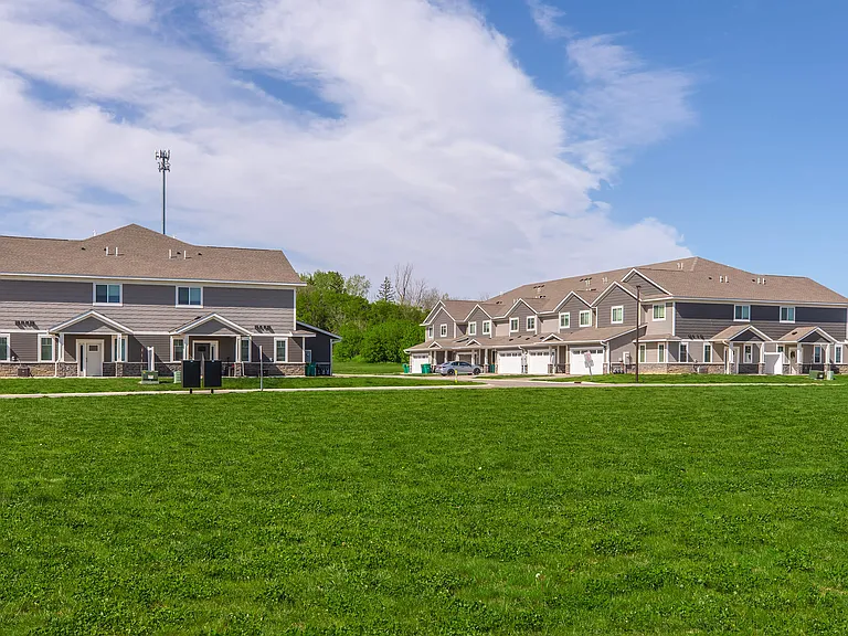 Stone Haven Townhomes — Photo 8