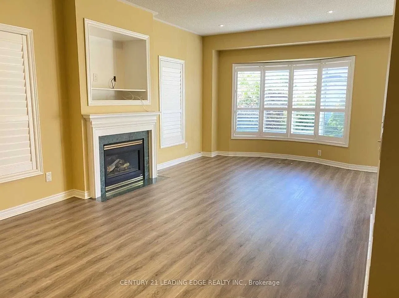 4 bed, $4,500 — Photo 2