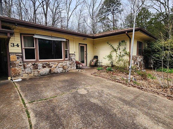 2nd image of 34 Chinook Ln
