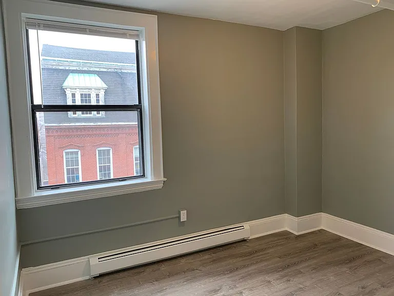 148 Main St — Photo 34