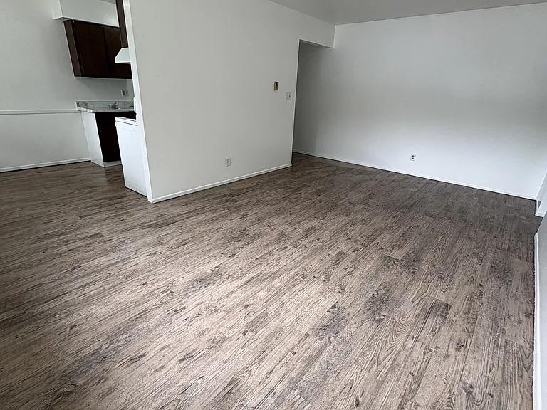 750 Michigan Ave E #3 — Photo 6