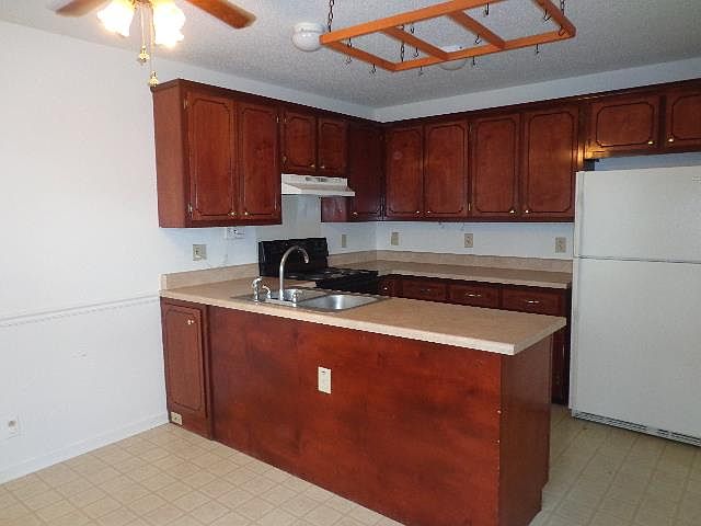 2nd image of 738 Princeton Cir