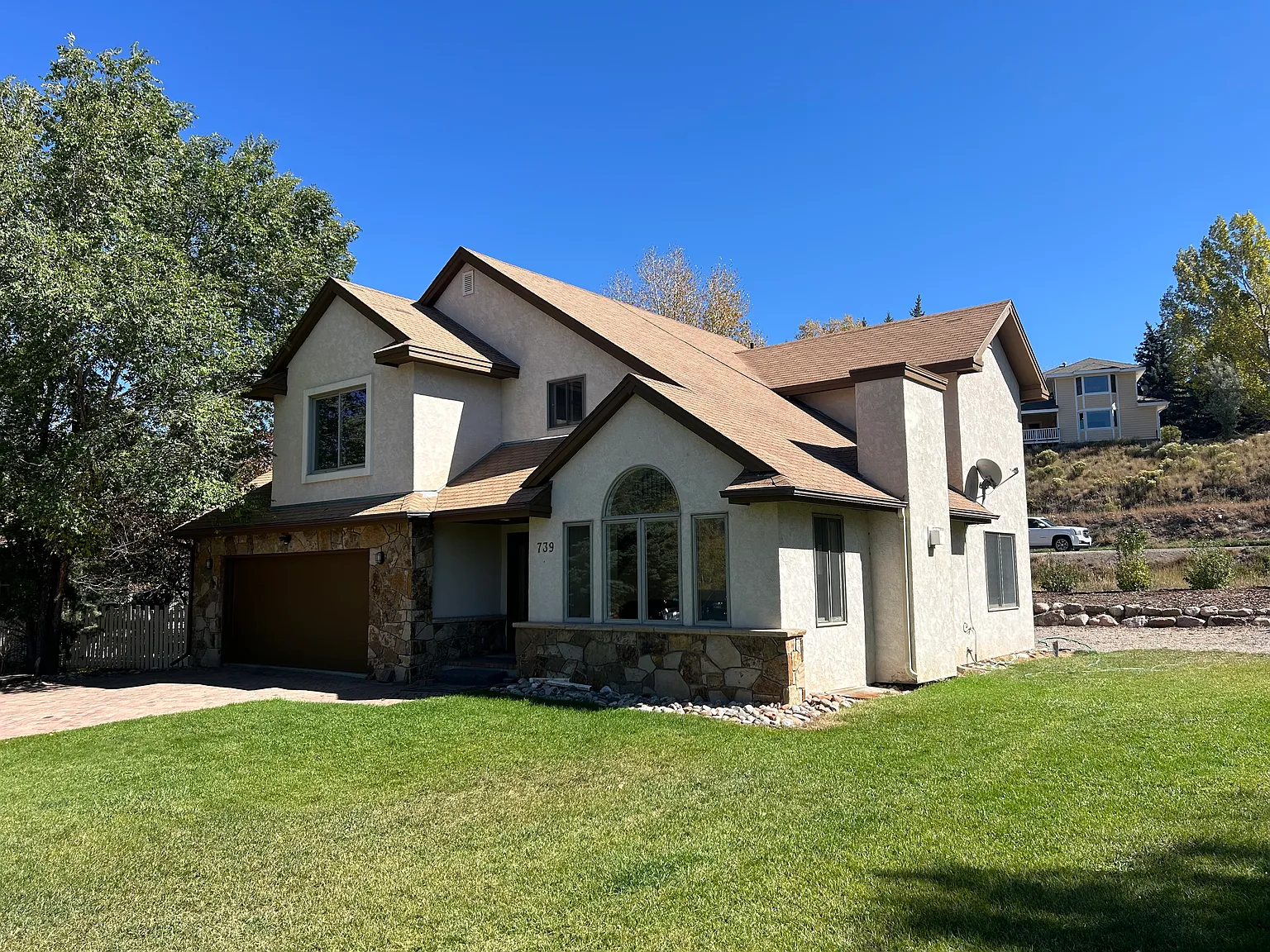 3 bed, 2.5 bath, 1725 sqft, $4,000 — Photo 3